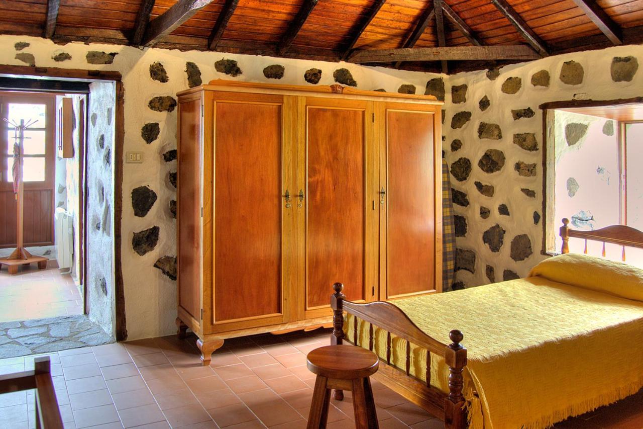 Holidaynorthtenerife Casa Rural Montiel Icod De Los Vinos Quarto foto